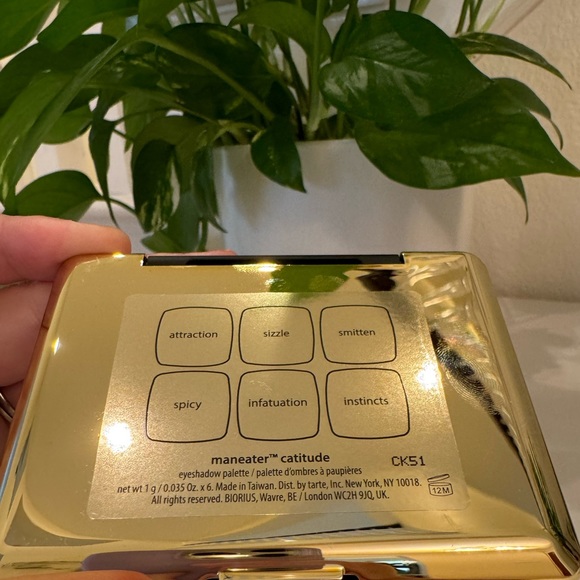 NIB Bundle! (Maneater Catitude Eyeshadow Palette + mascara by tarte) - Picture 8 of 16